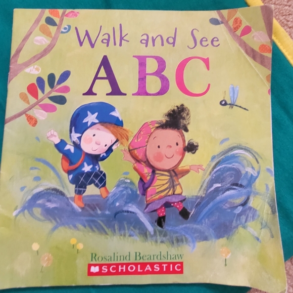 Cute Book Lot Toddler - Picture 4 of 6